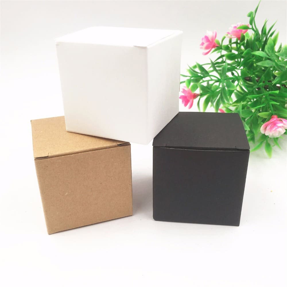 علب عطور ورقية بعدة الوان 7 7 7 سم